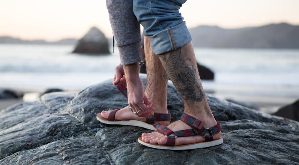 best mens sandals for flat feet