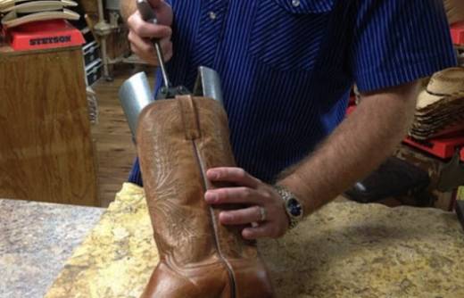 boot stretcher  - stretching calf boots